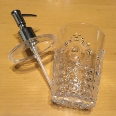 フランフラン　シャンプー等詰め替え用のボトル　