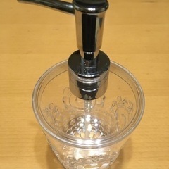 フランフラン　シャンプー等詰め替え用のボトル　の画像
