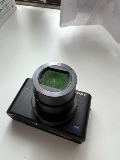 大人気SONY Cyber Shot RX100M5Aです。