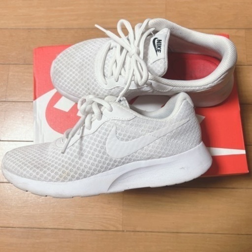 «中古» NIKE シューズ スニーカー 22.5cm