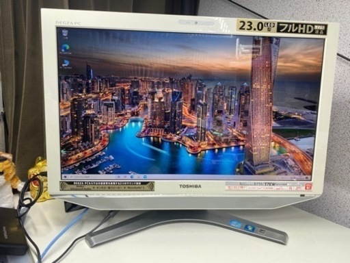 東芝 モニタ一体型パソコン本体 Core i7-2670QM/Windows10