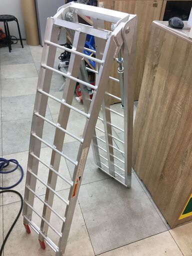 メーカー不明　ラダーレール　耐荷重340kg　中古品