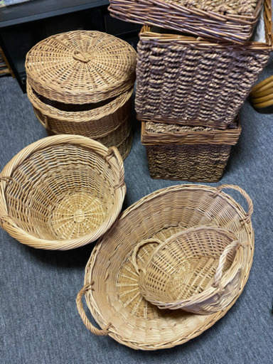 藤　カゴ　大きめ　BOX 色々まとめて