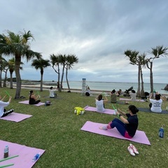 【公園でエクササイズ】アメリカ発祥のエクササイズ とヨガのコラボレッスン☆ハーブ付の画像