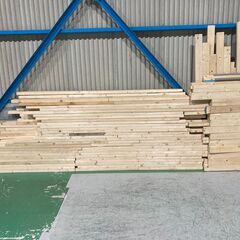 【中古】無料木材　2x4　合板　あります。
