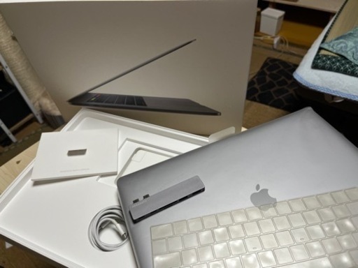 Macbook Pro 15インチ 16GB 1TB 2.9GHz i9(配送可)