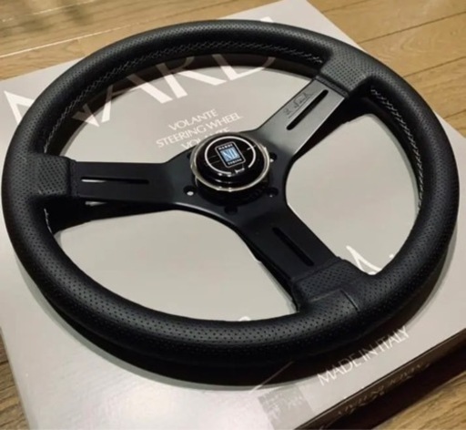 ナルディー　ステアリング