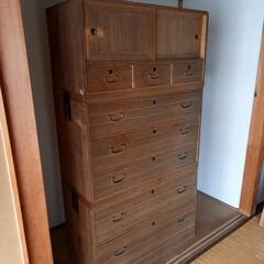 70年前位の、桐だんす。の画像