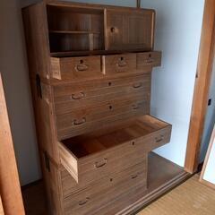 70年前位の、桐だんす。の画像