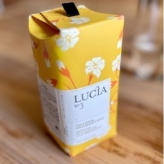 値下！新品未使用通常1650円　ルシア　LUCIA シアバターソ...