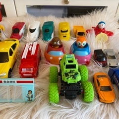 ミニカー、電車などまとめての画像