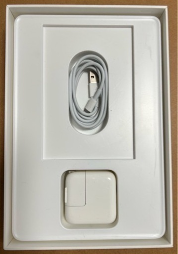 iPad mini4 32GB Wi-Fi + Cellularモデル シルバー