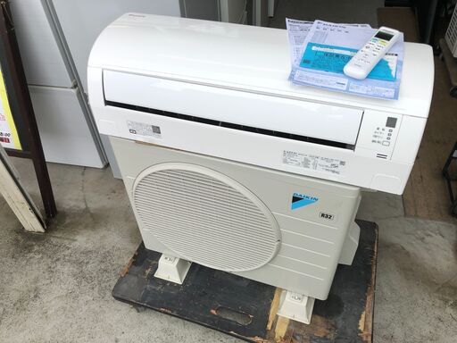 【動作保証あり】DAIKIN 2018年 2.2kw 6畳用 ルームエアコン F22VTES【管理KR268】