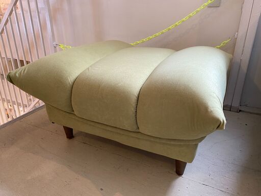 宇都宮でオシャレな家具を探すなら『オトワリバース！』スツール オットマン グリーン 椅子 チェア 大川家具購入品 中古品