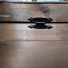 木のソファーの画像