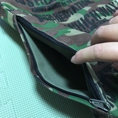 迷彩柄　トートバッグの画像