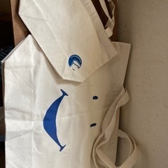 白の帆布製　大小トートバッグ