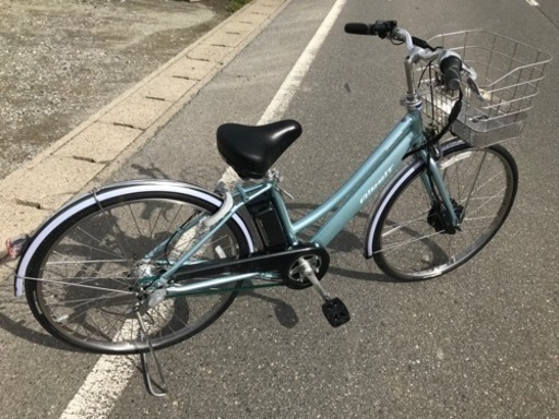 ブリヂストン電動アシスト自転車　アルベルト　内装3段のギヤ付きです。