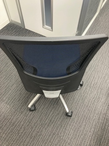 オフィスチェア　ブルー