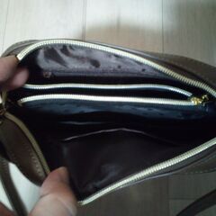 レディース　ショルダーバッグ　ブラウン　マスク入れ付きの画像