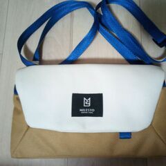 MILESTO（ミレスト）のショルダーバッグ　ベージュ、ホワイト...