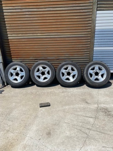 ジムニー純正　タイヤホイール