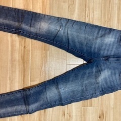 ※受渡の方決定しました【値下げ美品】ZARA ☆スキニーデニムジ...