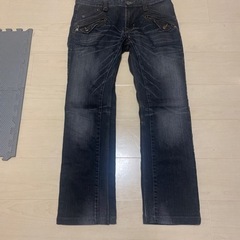 ニコル　ブラックジーンズ