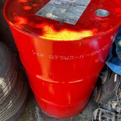 200リットル　空きドラム缶　空ドラム200L　別途カットなどもいたします　バーベキューコンロ　五右衛門風呂　焼却炉などにも の画像