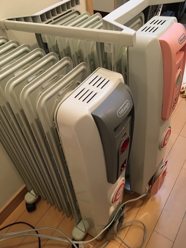 結構美品?デロンギ2個セットタオルハンガー2個付（1個は袋から出してない新品）＋保証書付 6末位迄の出品