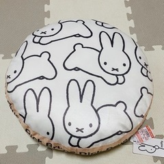 新品未使用　ミッフィー　クッション③
