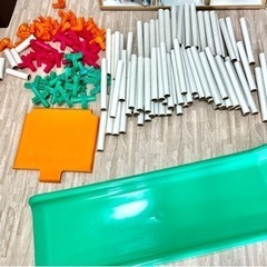 ぴーぷる　白いジャングルジムの画像