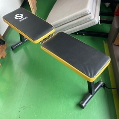 ● トレーニング用ベンチ