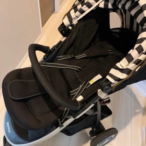 商談中　　　Aprica アップリカ スムーヴ AD ベビーカー 3輪 新生児から