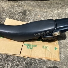 XR100モタード 純正シート テール・ウィンカー付き