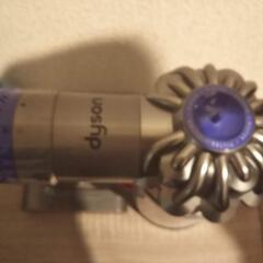 【ジャンク】Dyson　v6  掃除機　ダイソン　赤点滅の画像