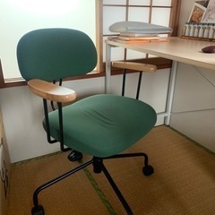 デスクチェア　緑　