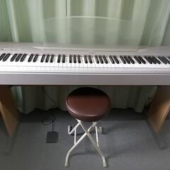 ②YAMAHA 電子ピアノ P-60