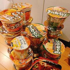 カップラーメン日清カップ大盛りうどん、ごっつ盛り味噌ラーメンの画像