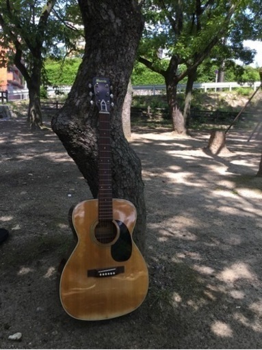 モーリスアコースティックギター