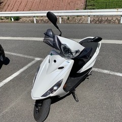 YAMAHAアクシスz  １２５CC 自賠責令和９年　美車