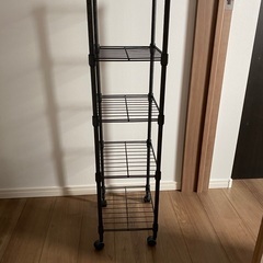 スチールラックの画像
