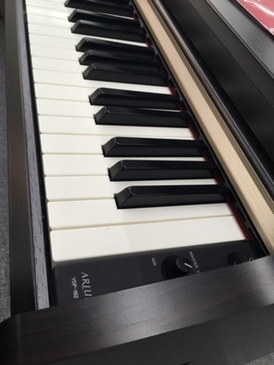 九州エリア配送可能！i566 YAMAHA ARIUS YDP-162R 2013年製　電子ピアノ　ヤマハ　アリウス