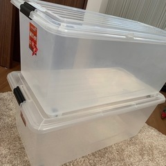 衣装ケース２つ