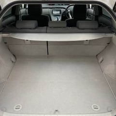 ガソリン代を考えたら…トヨタ プリウス！！自社ローンなので信販会社を通しません✨金利０％😎キャンペーン中です！！お気軽にお問い合わせください💕の画像