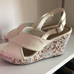 レディース　シューズ　白の画像