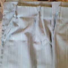 取り引き者決定(未使用近い)オマケ付き＊ボーダーデザイン遮光カーテン2枚の画像