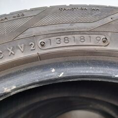 215/50R18　タイヤ脱着・組替・バランス調整込み　TOYO　PROXES　CF2　SUV　2019年製　4本セット