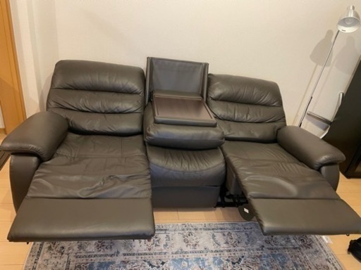 3人用電動本革テーブル付きリクライニングソファ(ビリーバー3 DBR革)