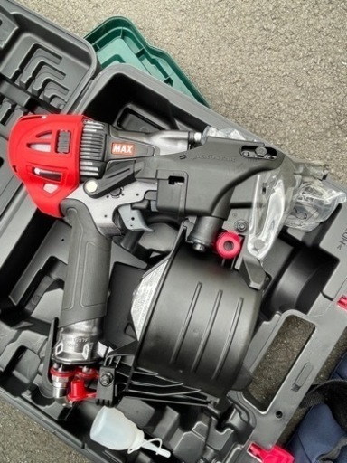 【近日掲載終了】マックス MAX  釘打ち機 スーパーネイラ HN-65N3 【美品中古】